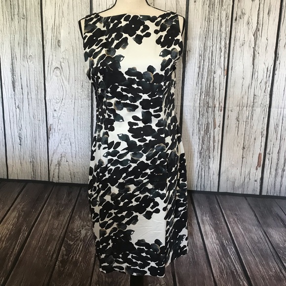 Ann Taylor Dresses & Skirts - Ann Taylor sleeveless sheath dress size 10